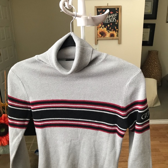 Top - Picture 4 of 4